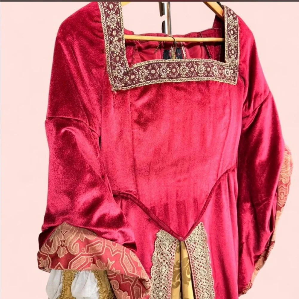Final price! Tudor renaissance costume dress - Picture 3 of 10